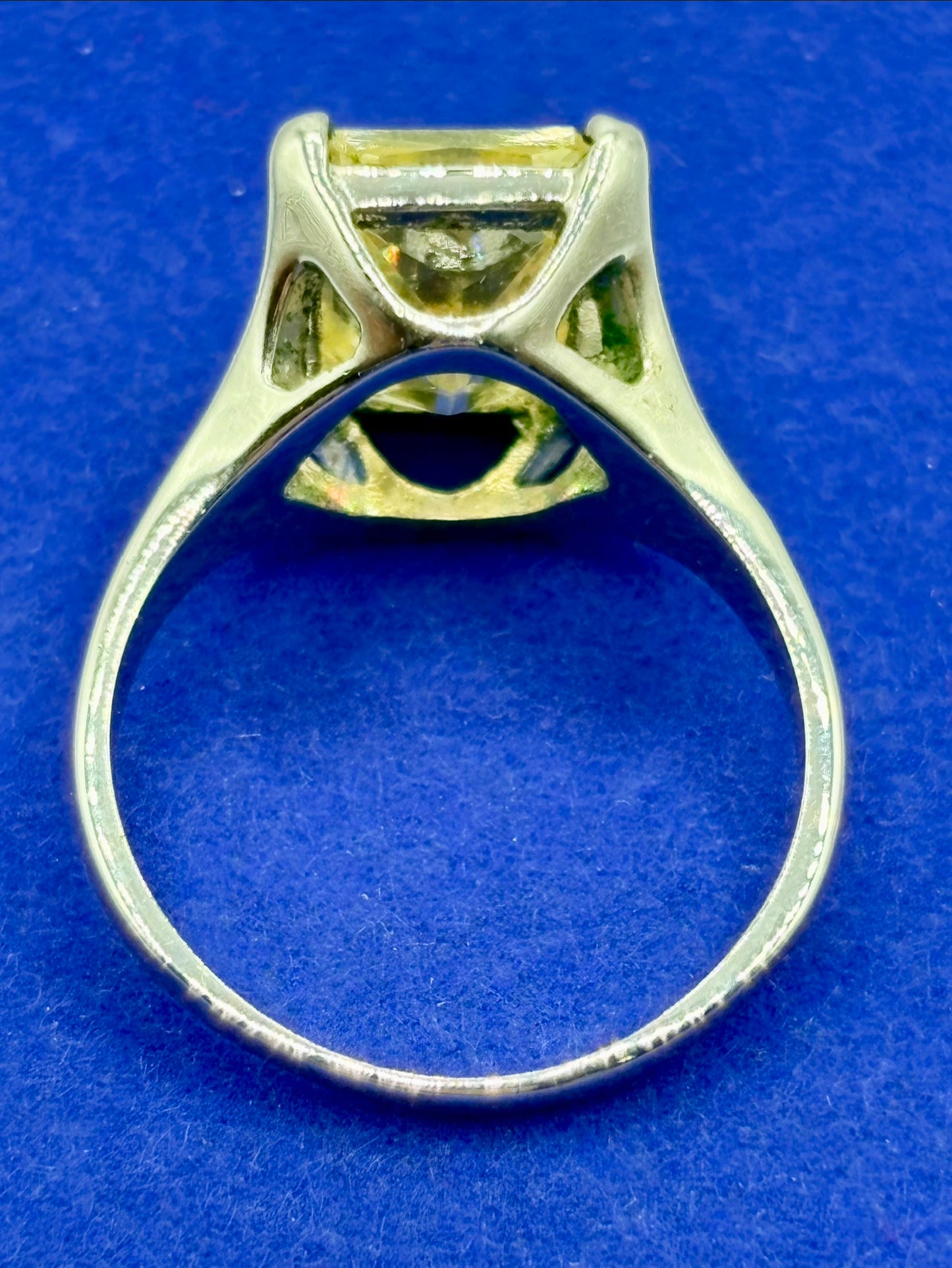 Pale Yellow Glass Silver Tone Costume Ring