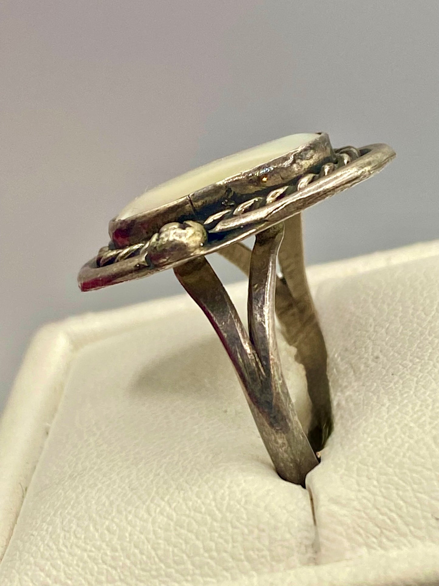 Sterling Silver Native Mother of Pearl Ring