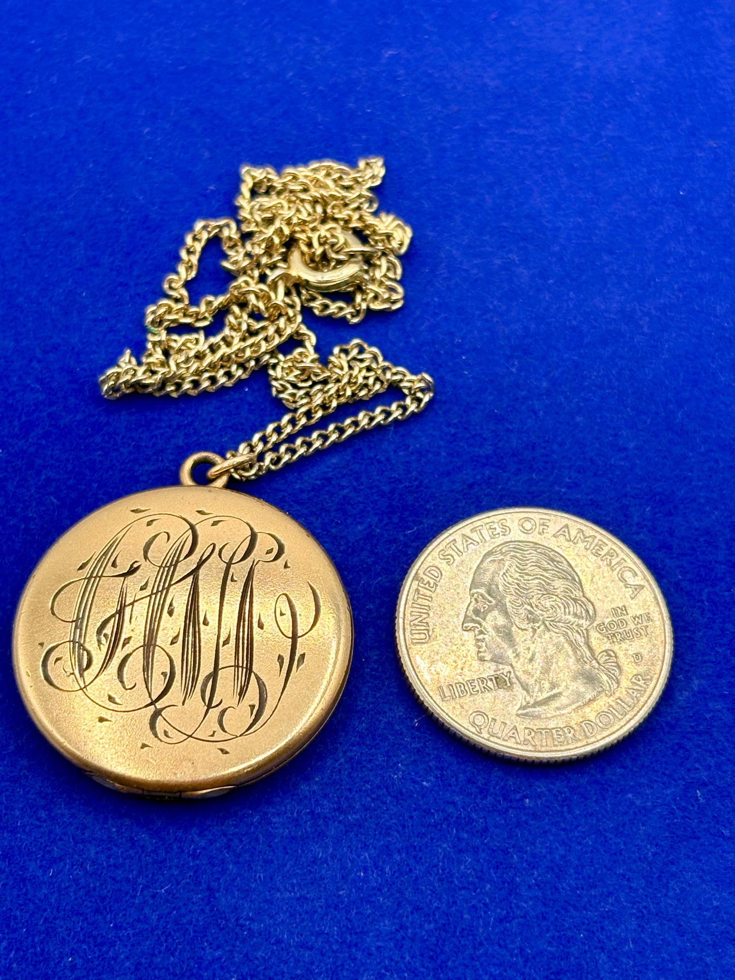 Vintage Victorian Engraved Locket Necklace