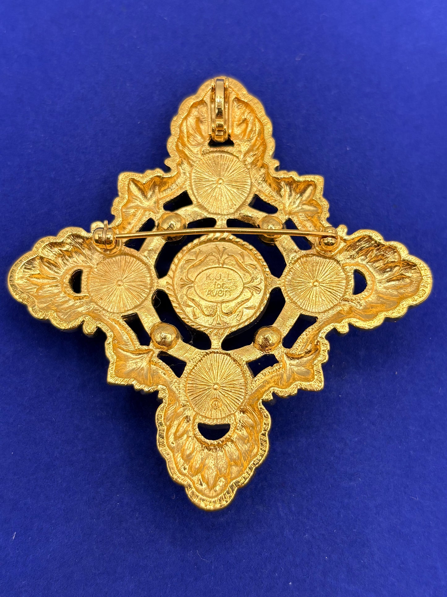 Gold Tone Pearl & Rhinestone KJL Avon Brooch/Pendant