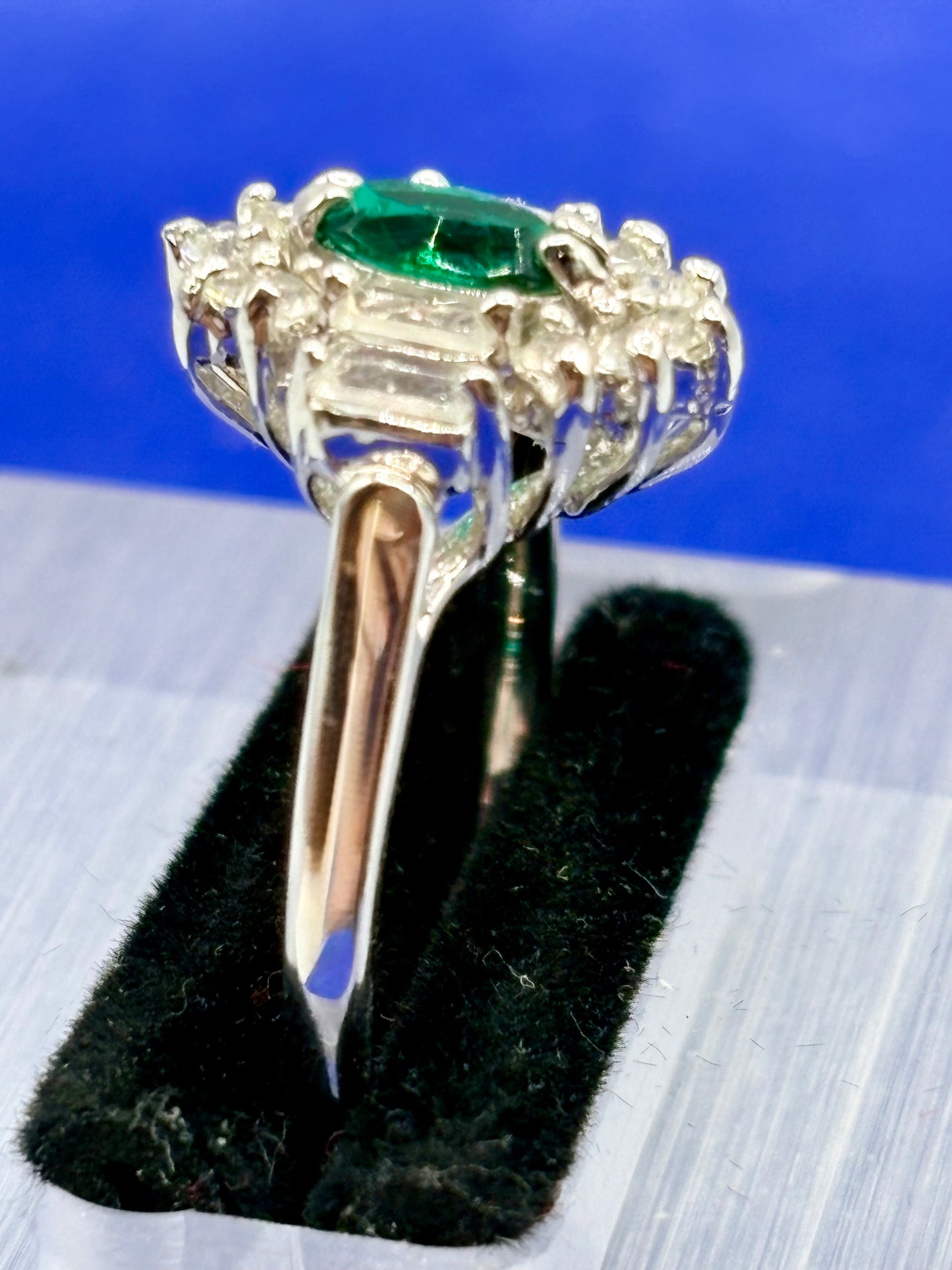 Green & Clear Glass Silver Tone Costume Ring