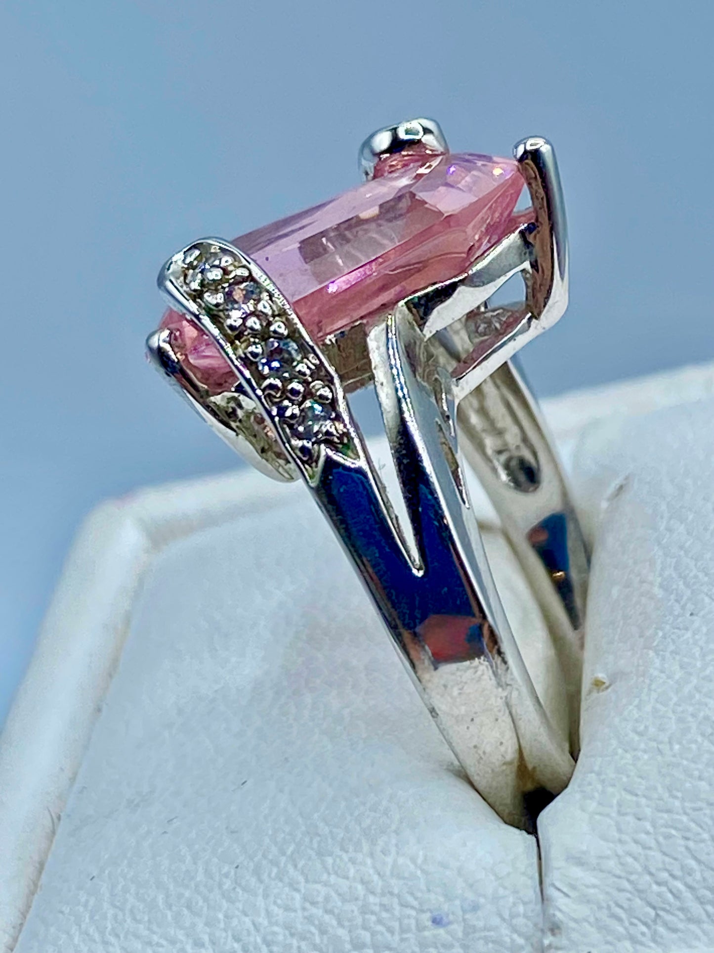 Silver Tone & Pink Glass Premier Designs Ring