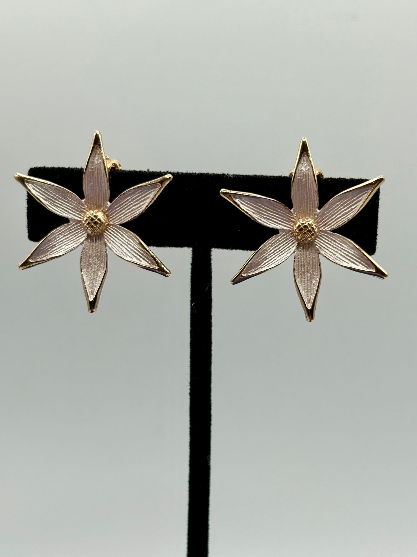 Vintage White Enamel Floral Gold Tone Clip Ons