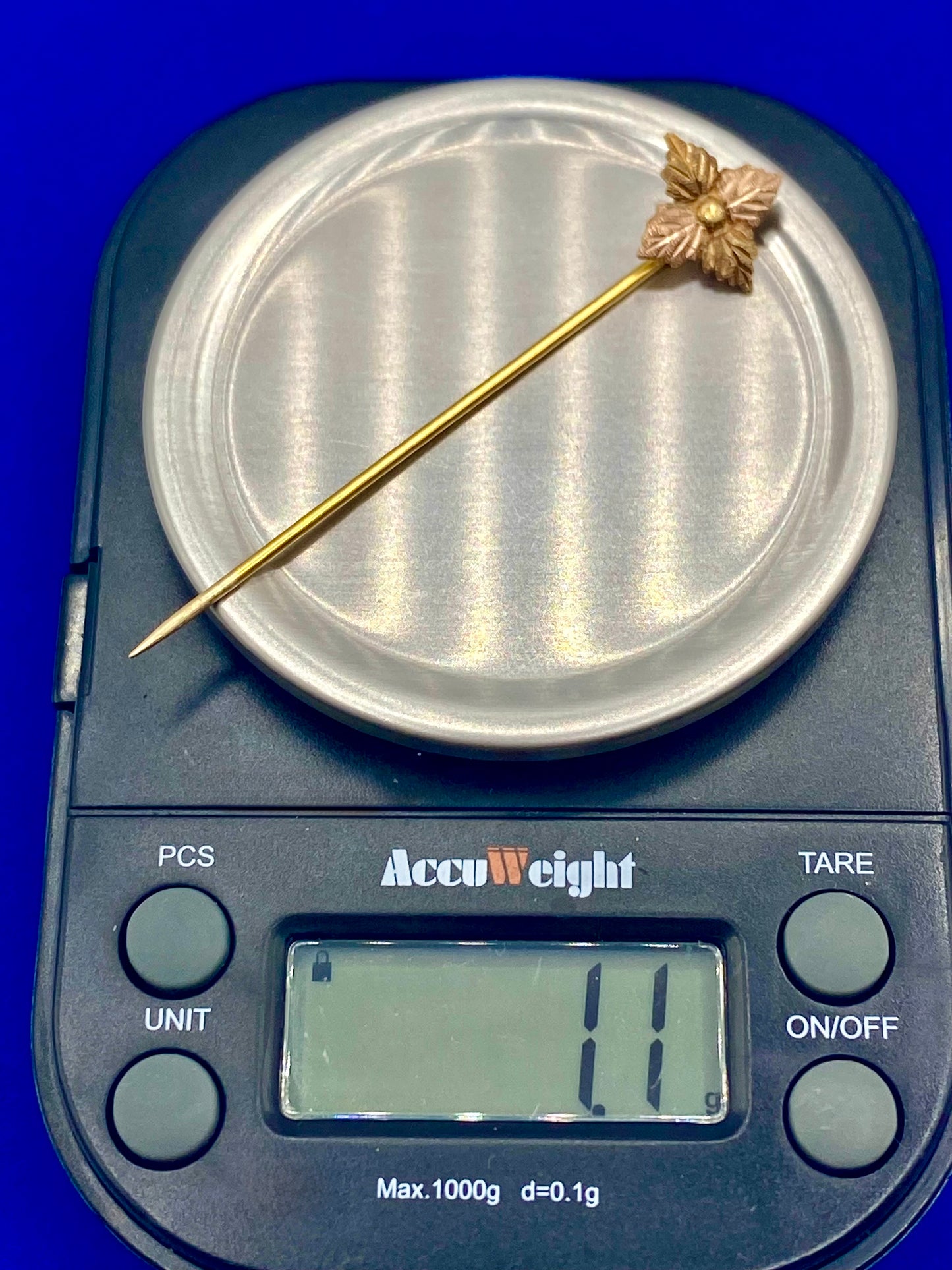 10K Black Hills Gold Leaf Stick Pin