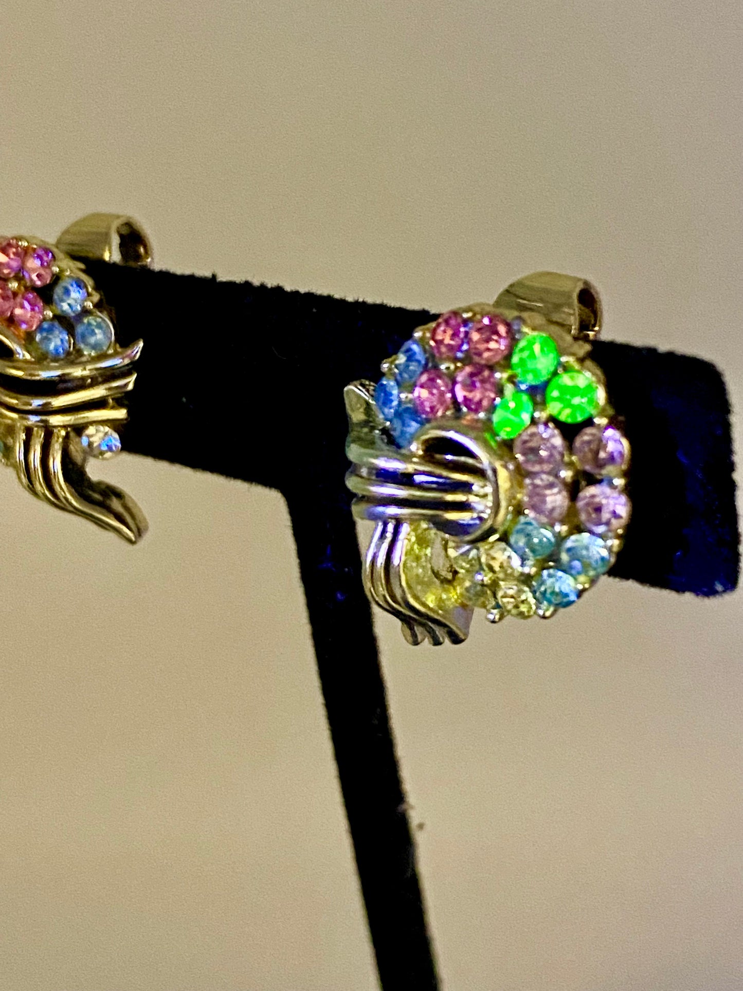 Vintage Lisner Rhinestone Clip Ons w/ Uranium Stones