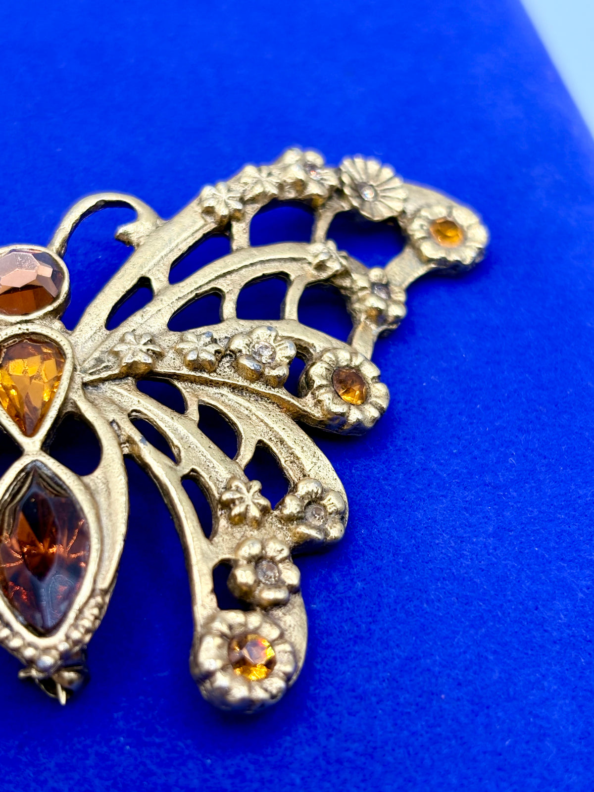 Vintage Huge Gold Tone & Brown Rhinestone Butterfly Brooch