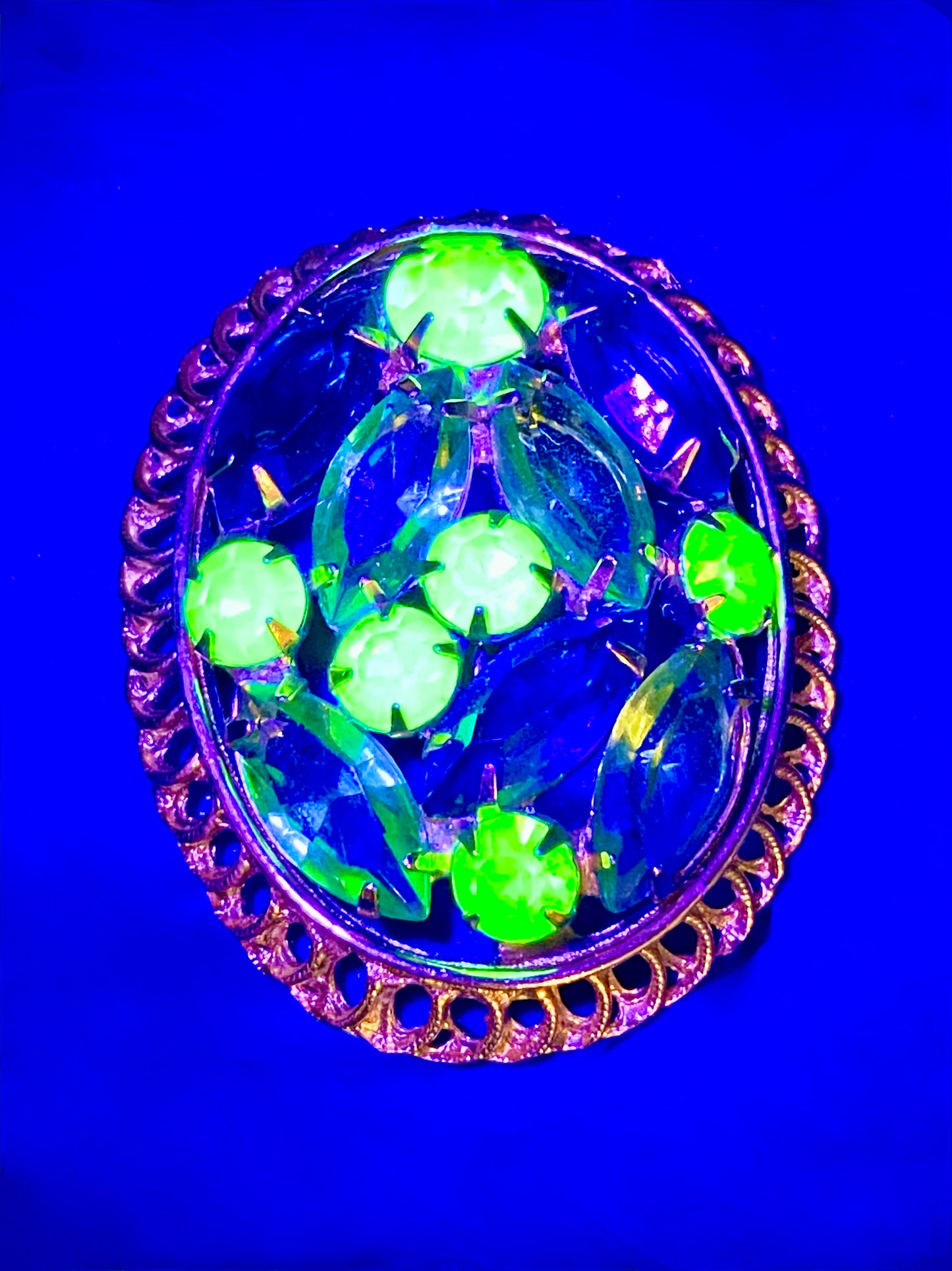 Vintage Uranium Glass & Rhinestone Gold Tone Brooch