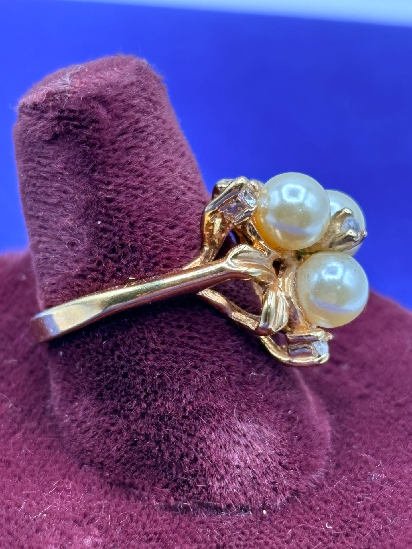 Gold Tone Faux Pearl & Rhinestone Ring