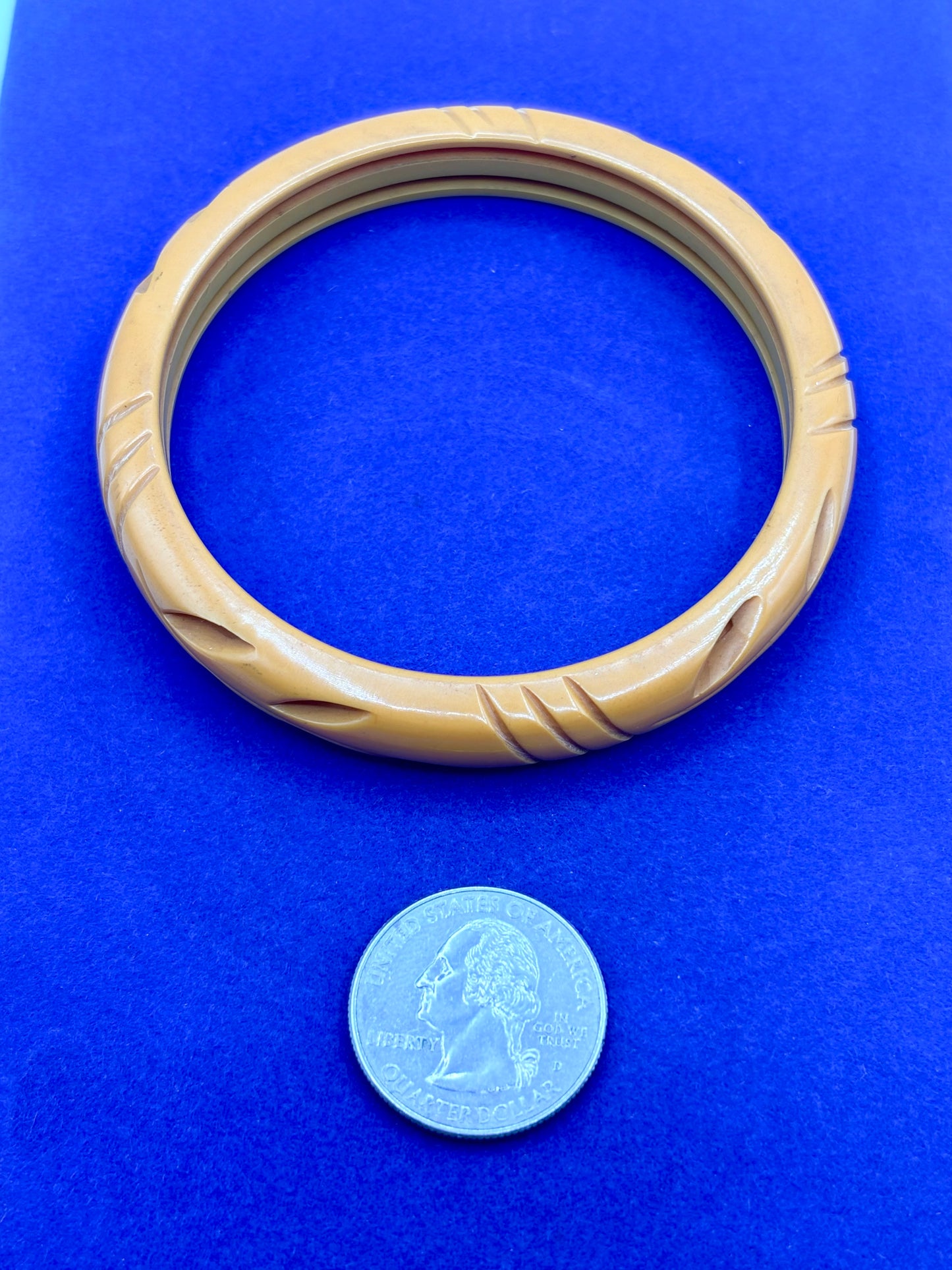 Vintage Butterscotch Bakelite Carved Bangle Bracelet