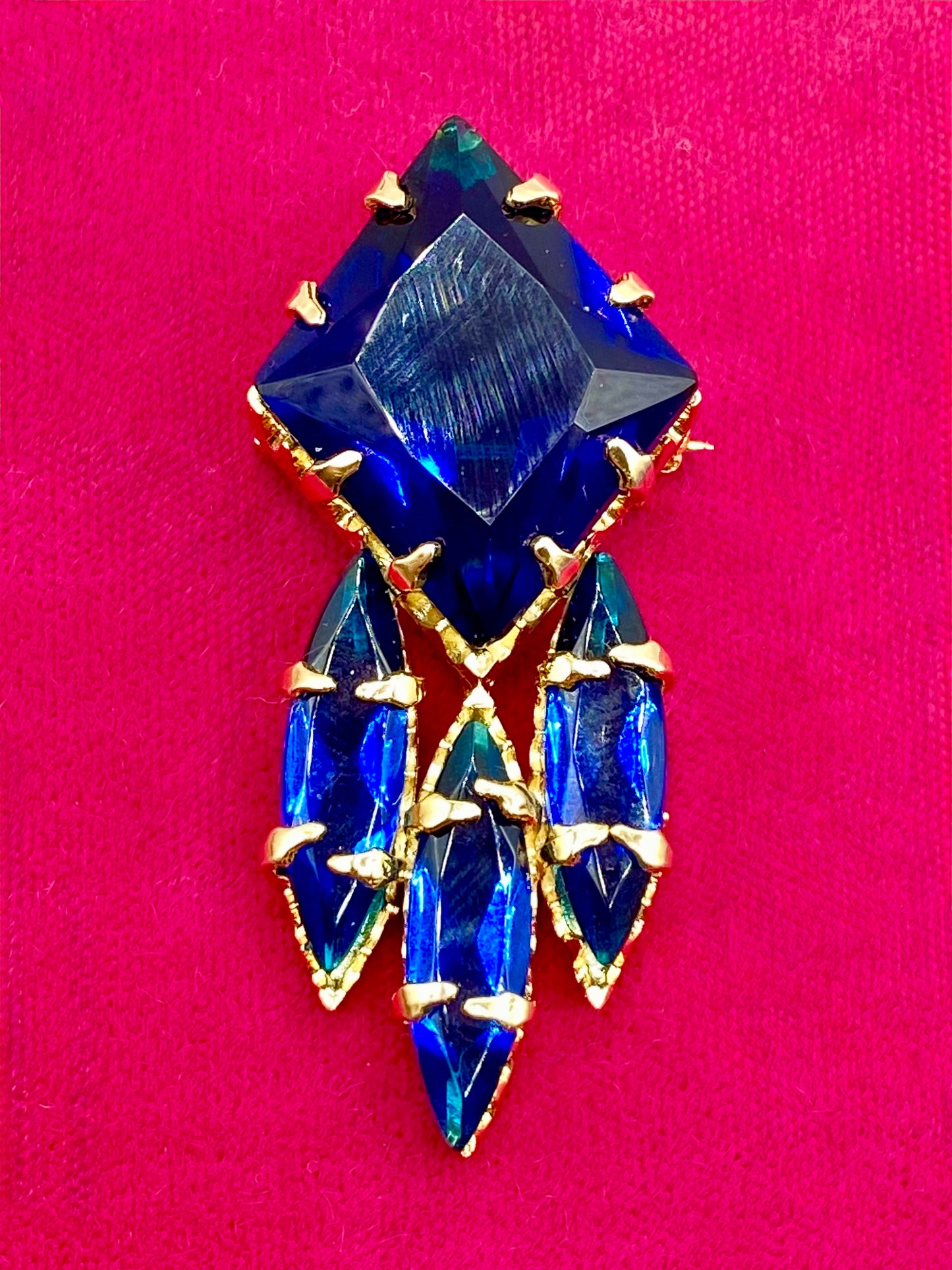 Vintage Kendra Scott Designs Blue Glass Gold Tone Brooch