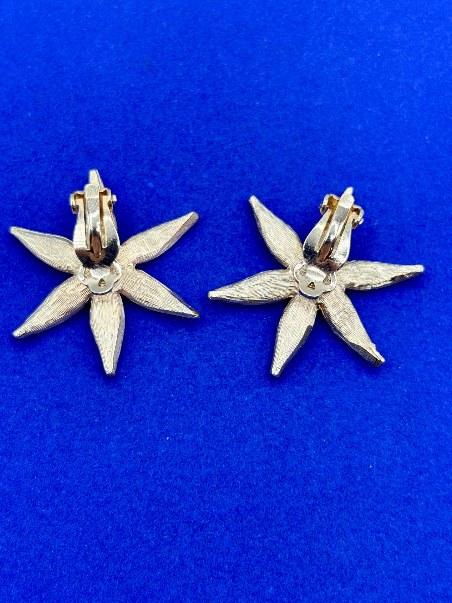 Vintage White Enamel Floral Gold Tone Clip Ons