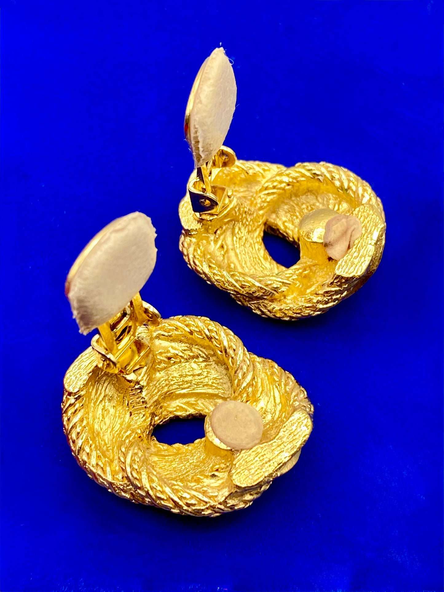 Vintage NWT Christian Dior Gold Tone Rope Knot Clip Ons