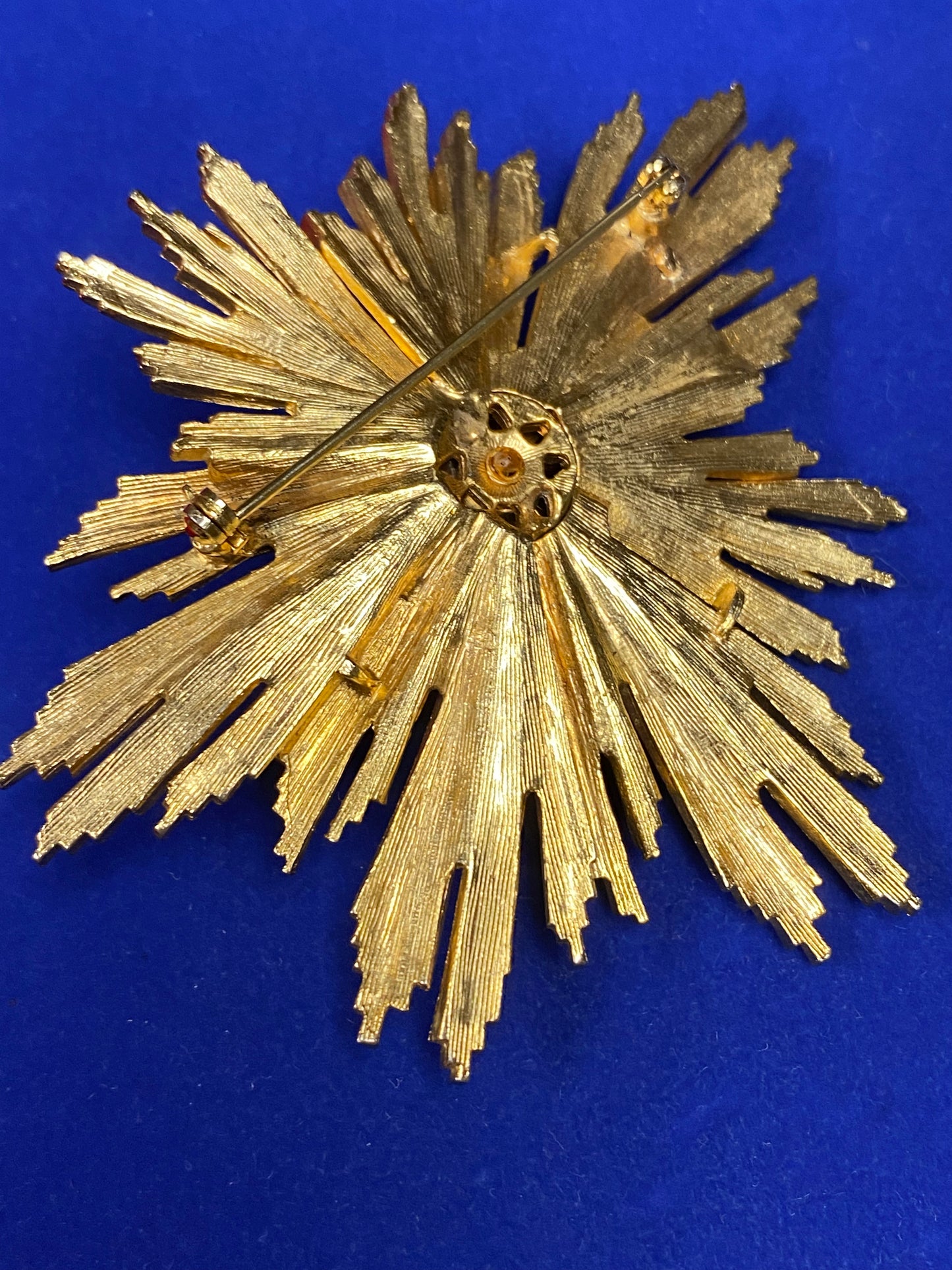 Vintage Massive Gold Tone Brooch