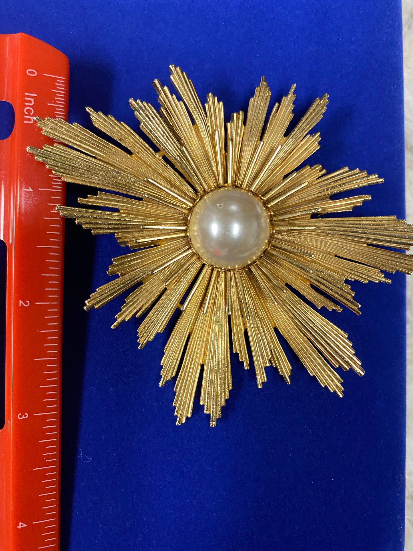 Vintage Massive Gold Tone Brooch