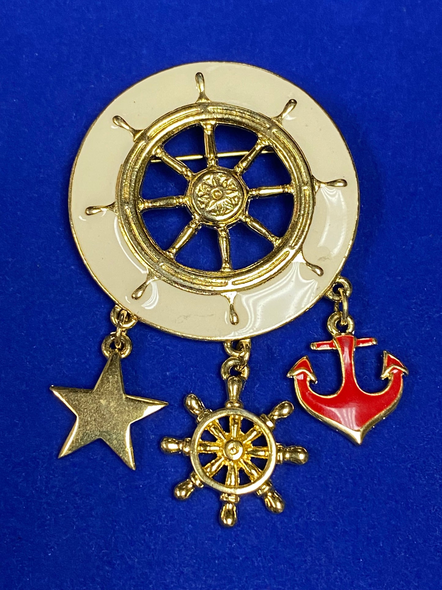 Vintage Nautical Themed Gold Tone Brooch