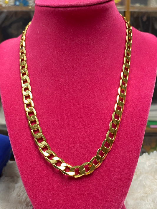 Contemporary Gold Tone Cuban Link Chain