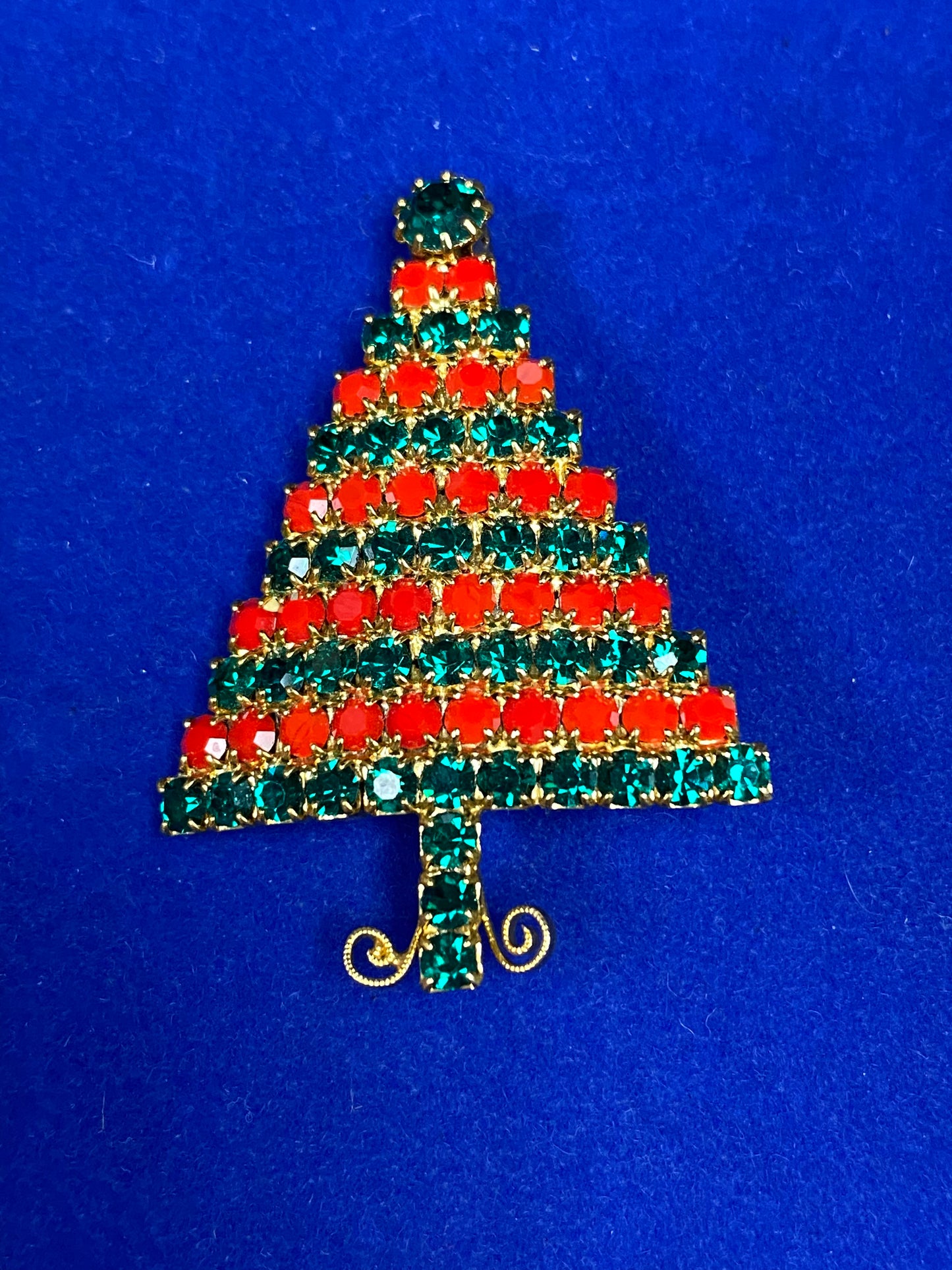 Vintage Rhinestone Christmas Tree Brooch