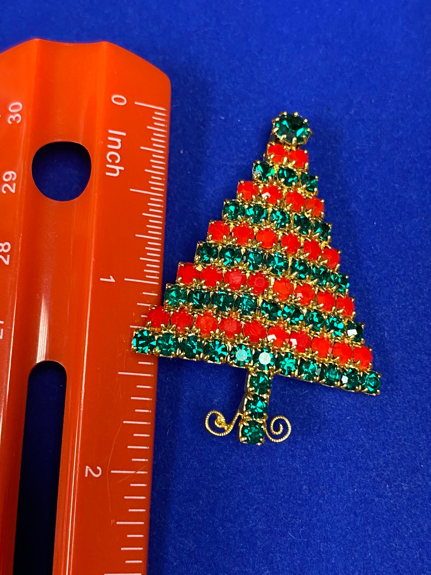 Vintage Rhinestone Christmas Tree Brooch