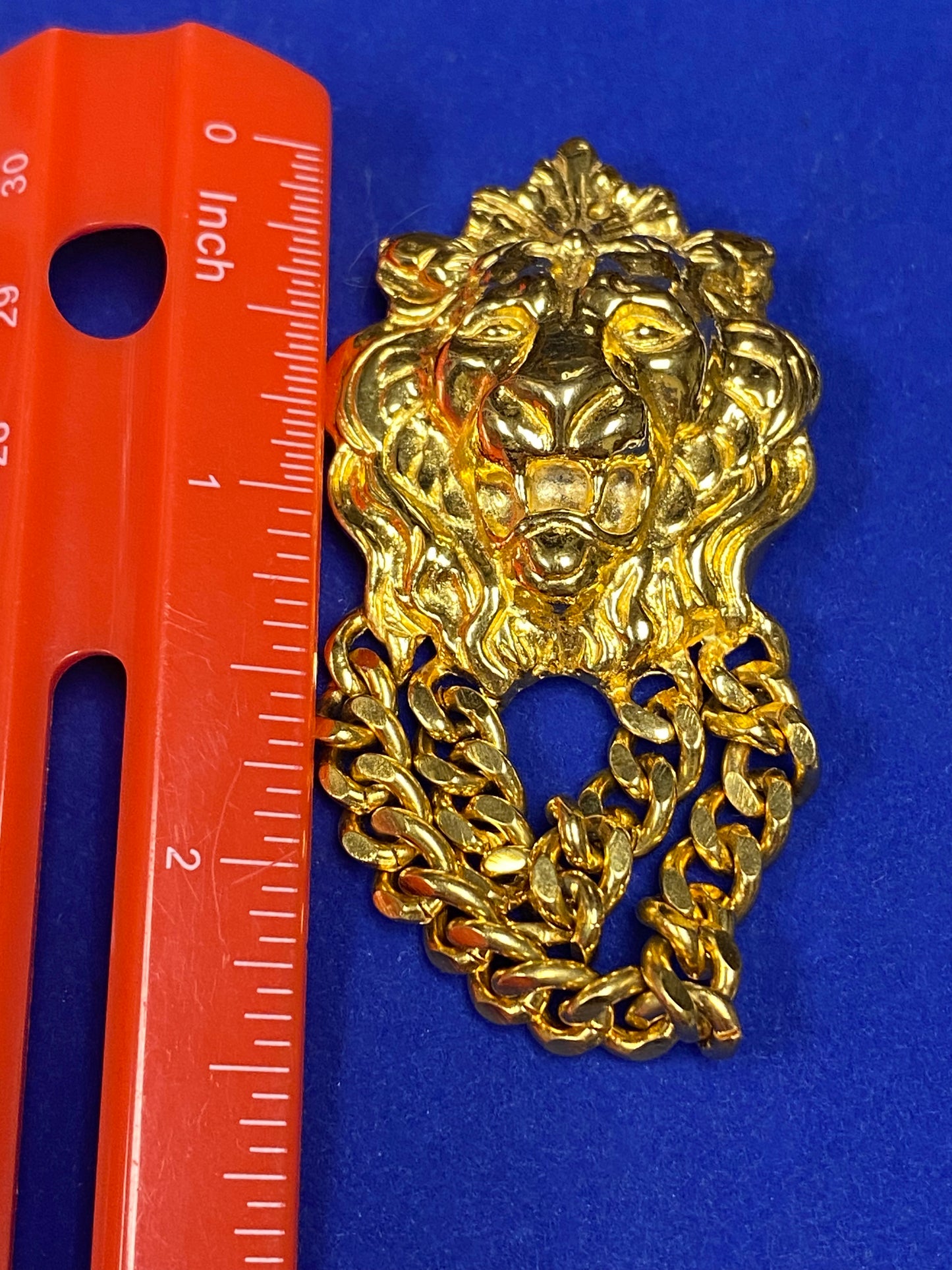 Vintage Lion Face Gold Tone Brooch