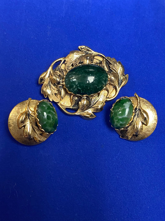 Vintage Gold Tone & Green Stone Jewelry Set