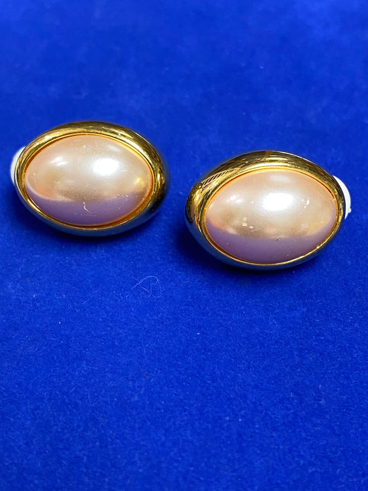 Vintage Joan Rivers Pearl Clip Ons