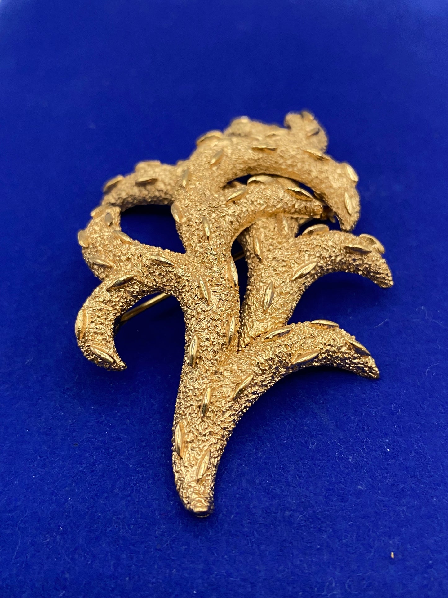 Vintage Crown Trifari Gold Tone Brooch