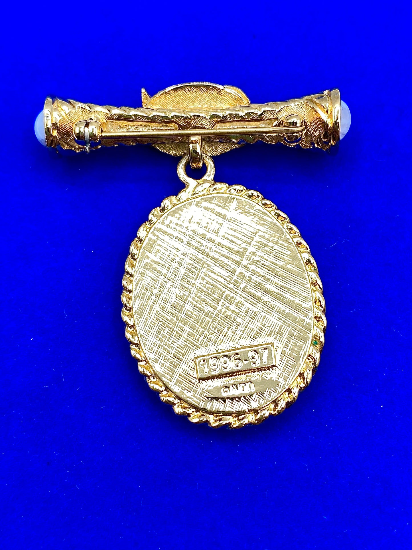 Vintage Avon Presidents Club Brooch