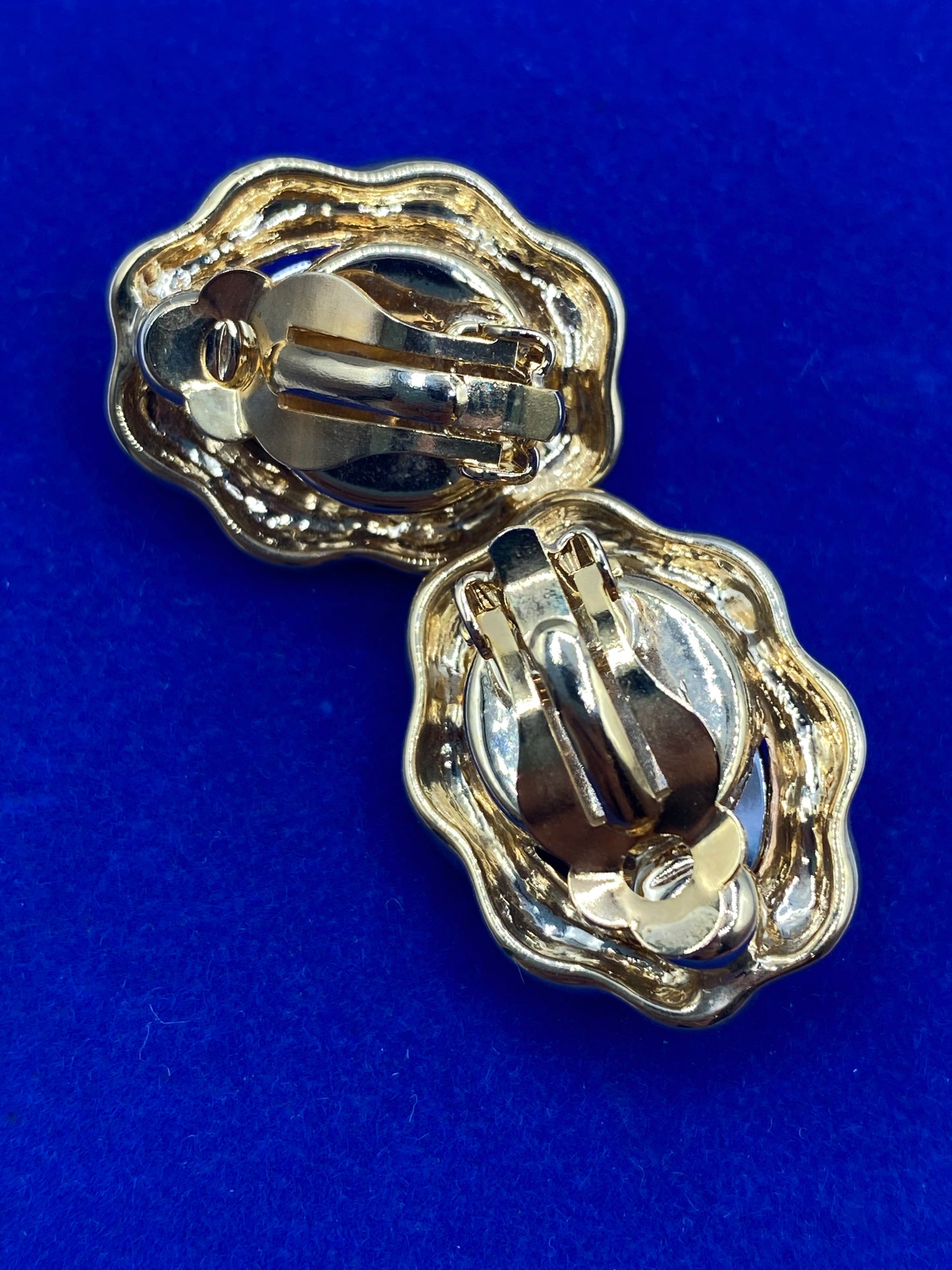 Vintage Glass Cabochon Gold Tone Clips