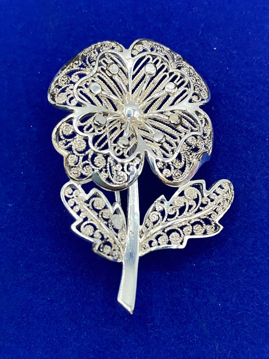 800 Silver Filigree Flower Brooch